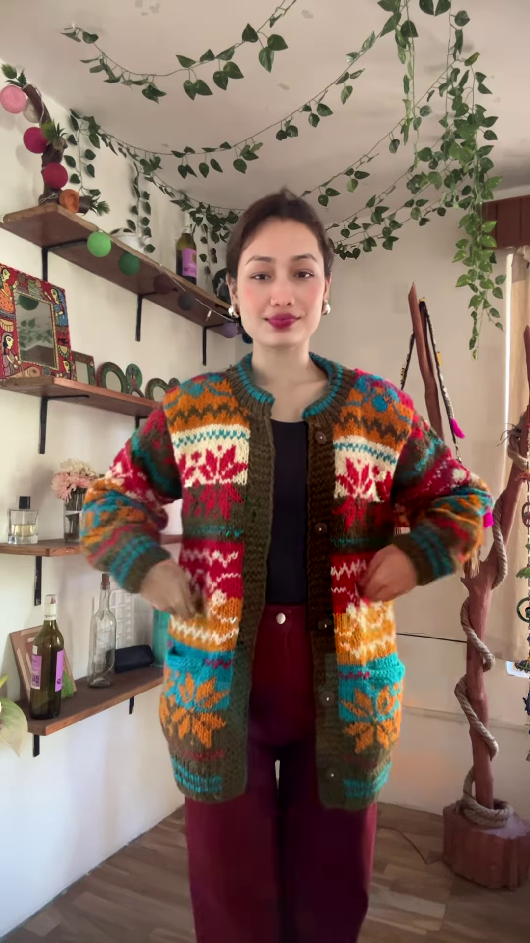 Cozy Hand-Knit Cardigan – A Touch of Timeless Elegance - Image 2