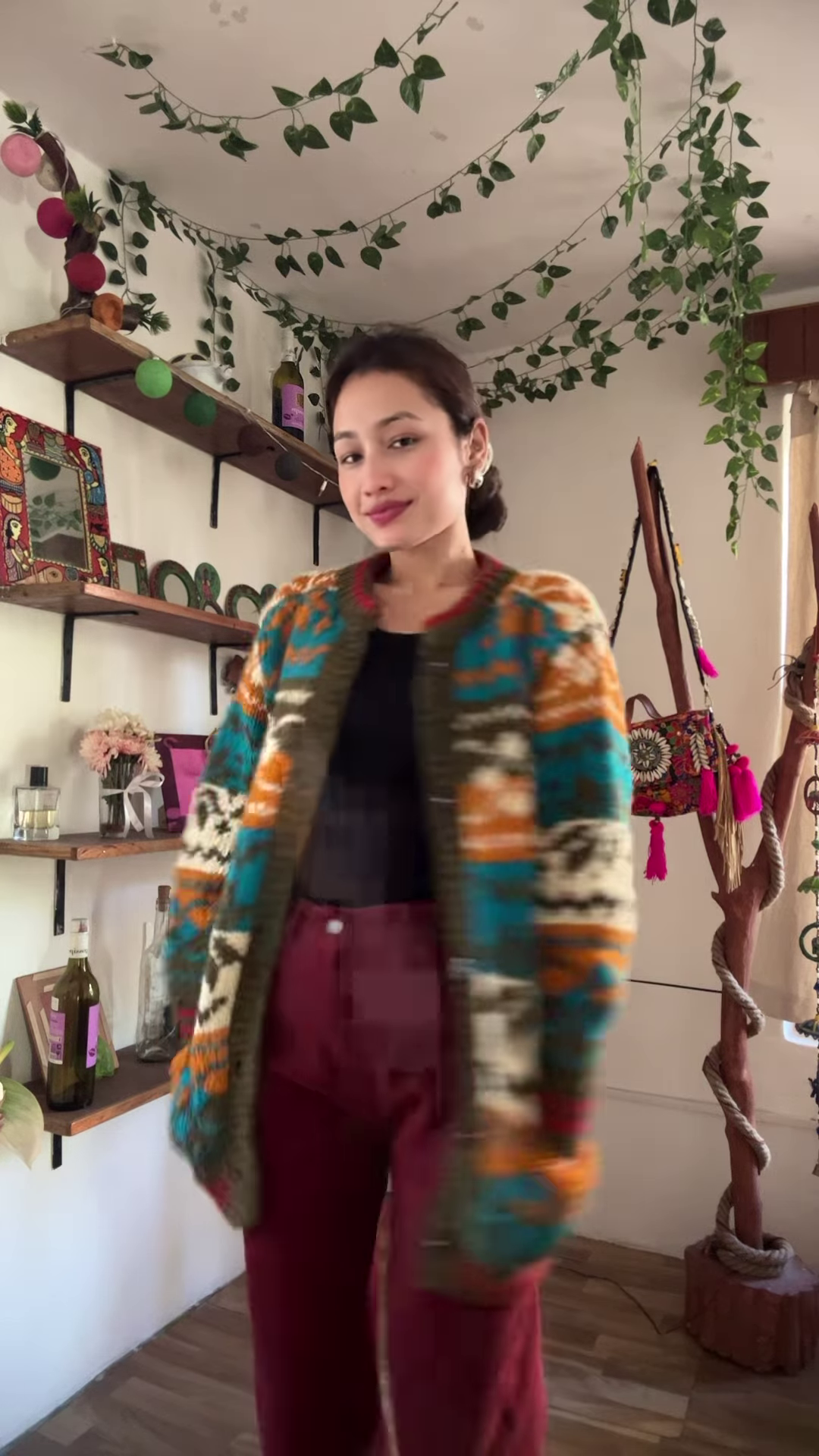 Cozy Hand-Knit Cardigan – A Touch of Timeless Elegance - Image 6