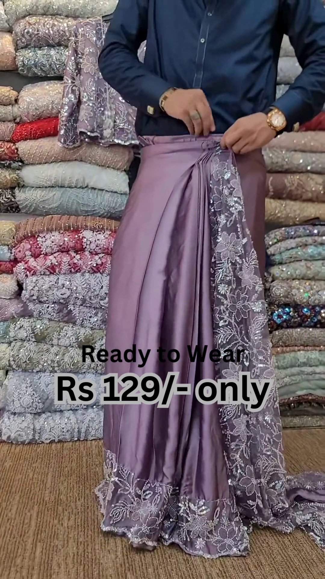 Elegant Purple Net Saree with Intricate Design - Image 2