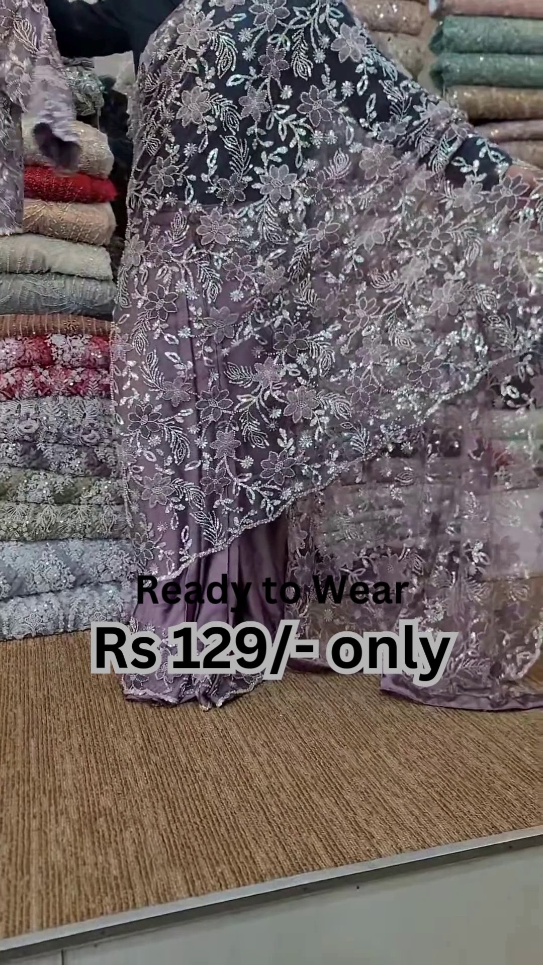 Elegant Purple Net Saree with Intricate Design - Image 6