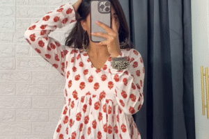 Breezy Floral Peplum Top – Casual Elegance with a Feminine Touch