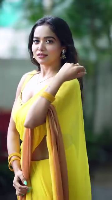 Sun-Kissed Elegance – Radiant Yellow Ombre Saree for Effortless Glamour - Image 5