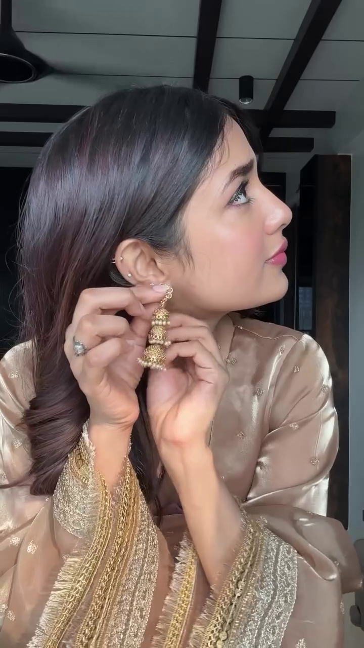 Golden Grace – Silk Suit with Green Embroidered Dupatta - Image 3