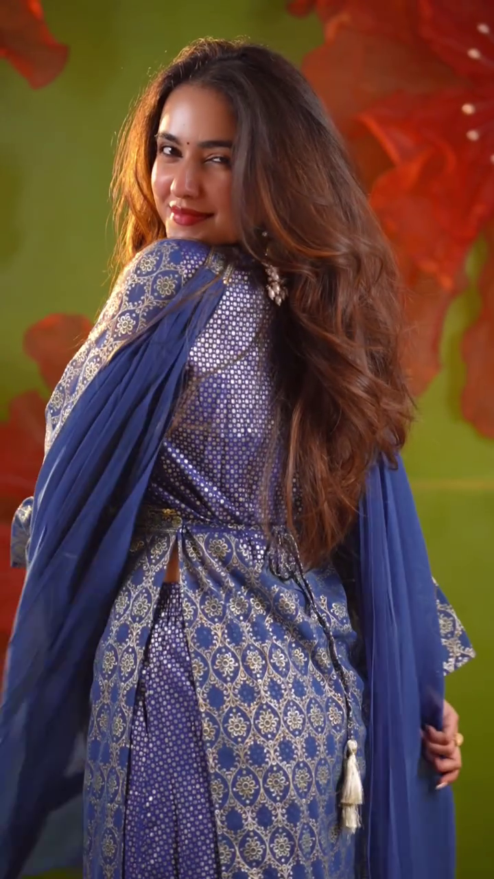 Festive Glow – Orange Silk Suit with Contrasting Dupatta - Image 10