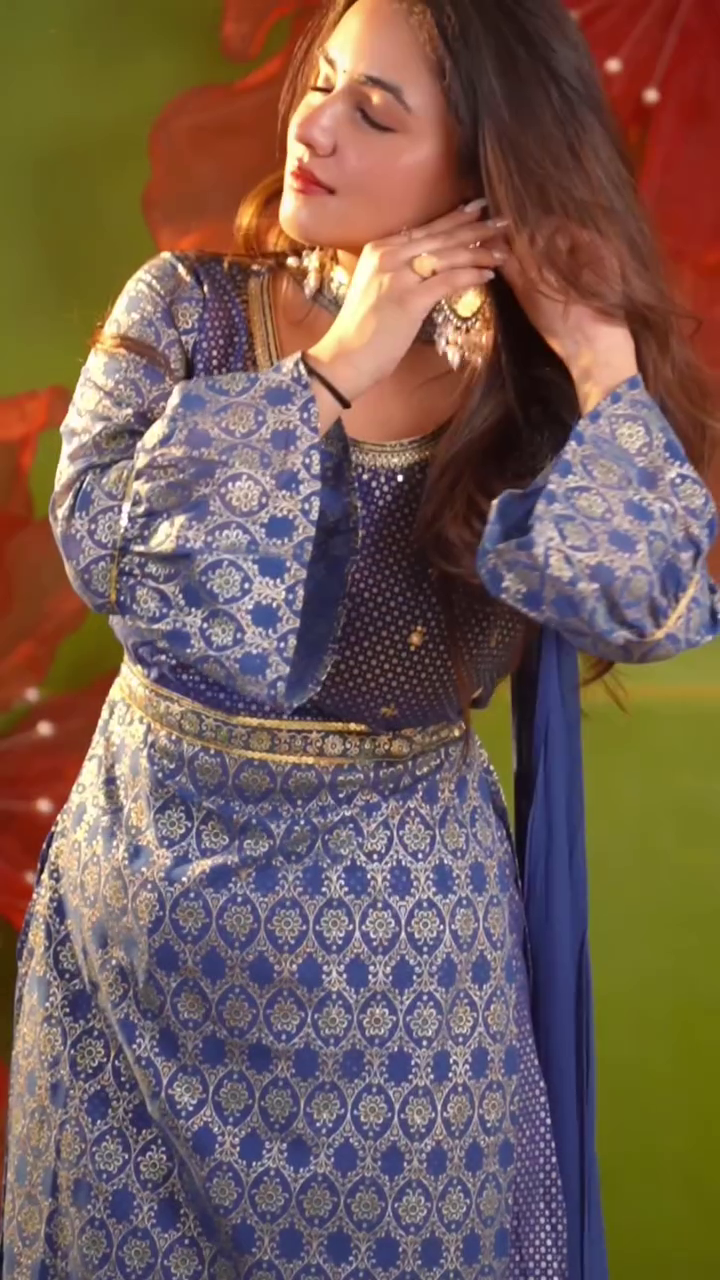 Festive Glow – Orange Silk Suit with Contrasting Dupatta - Image 11