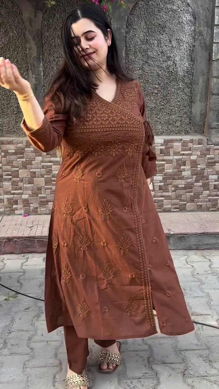 Elegant Ethnic Brown Embroidered Long Kurti with Traditional Floral Patterns - Image 5