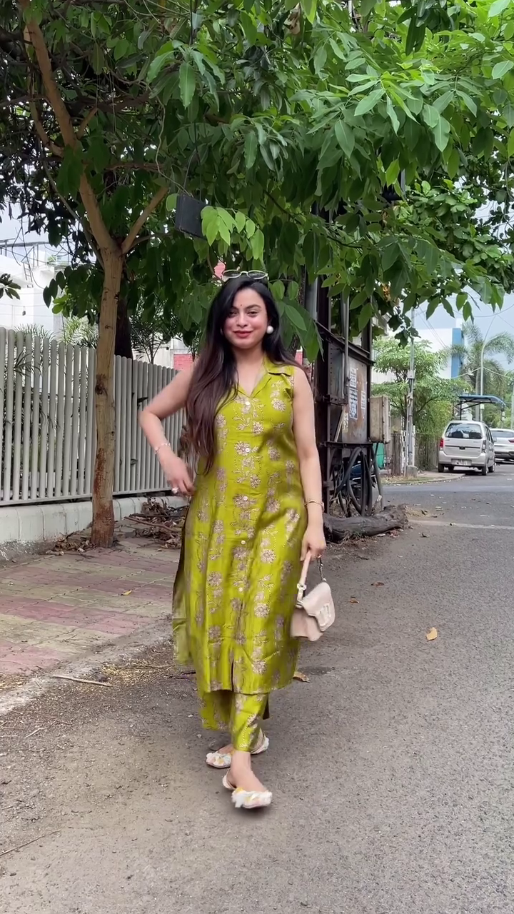 Women’s Traditional Indian Ethnic Sleeveless Green Floral Print Straight Kurta Set with Matching Pants | Collar Neck Cotton Blend Kurti Palazzo Suit | Daily Wear/Office Wear Ethnic Co-ord Set for Women - Image 3