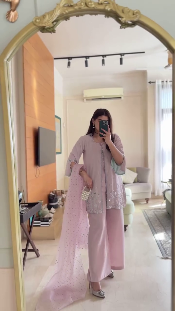 Elegant Pastel Lilac Anarkali Suit with Embellished Details and Chiffon Dupatta