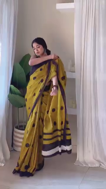 Vintage Mustard Yellow Cotton Saree with Bold Black Polka Dots, Contrast Border & Classic Striped Pallu – Handcrafted Ethnic Drape with Contemporary Twist”