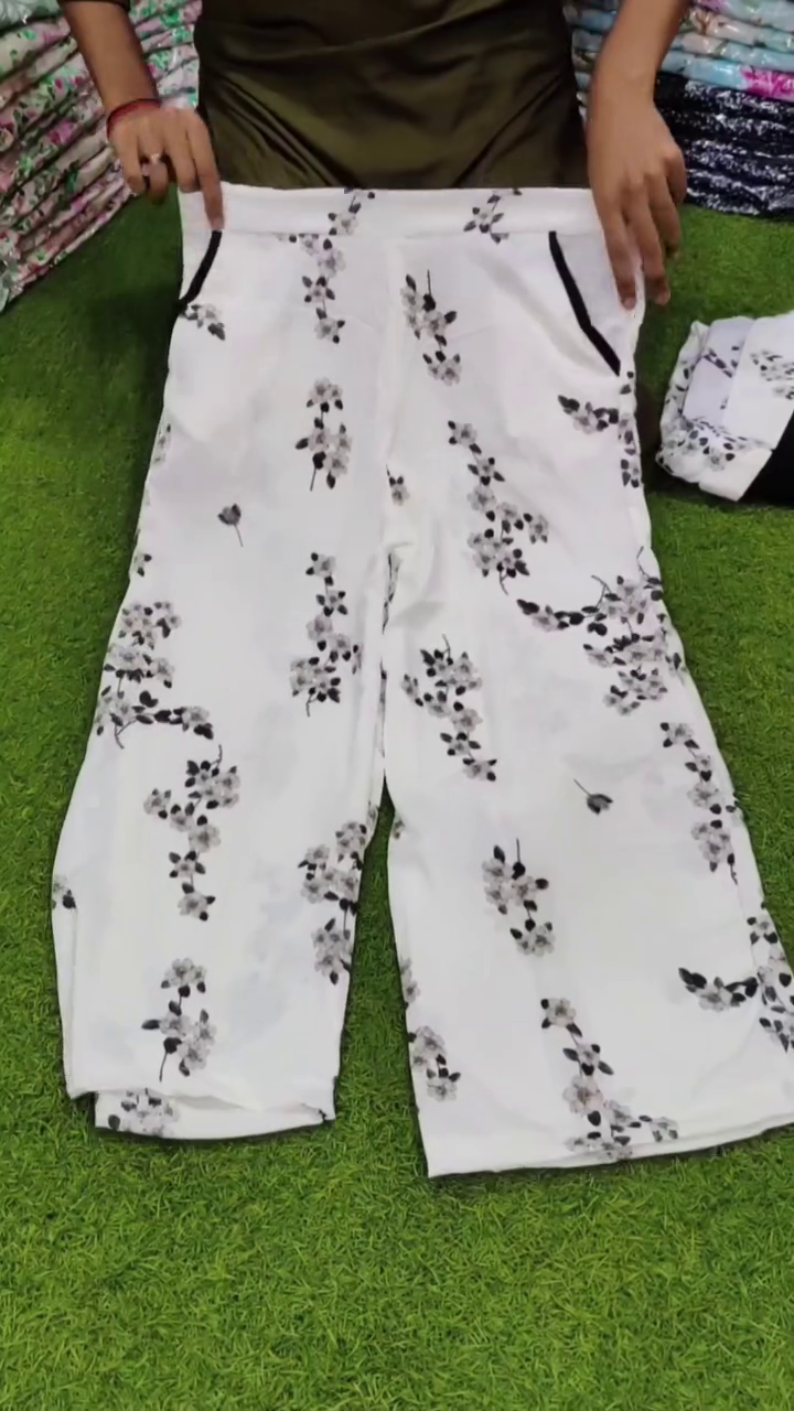 ✨ Monochrome Blossom Elegance: 3-Piece Floral Co-Ord Set with Inner & Shrug 🖤🤍🌿 - Image 4