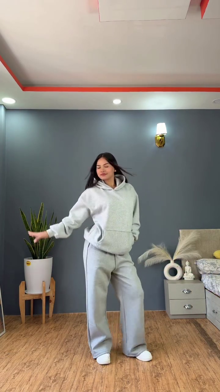 “Cozy Cloud Vibe Hoodie Set ☁️✨ (Available in Grey, Black & Brown)” - Image 4