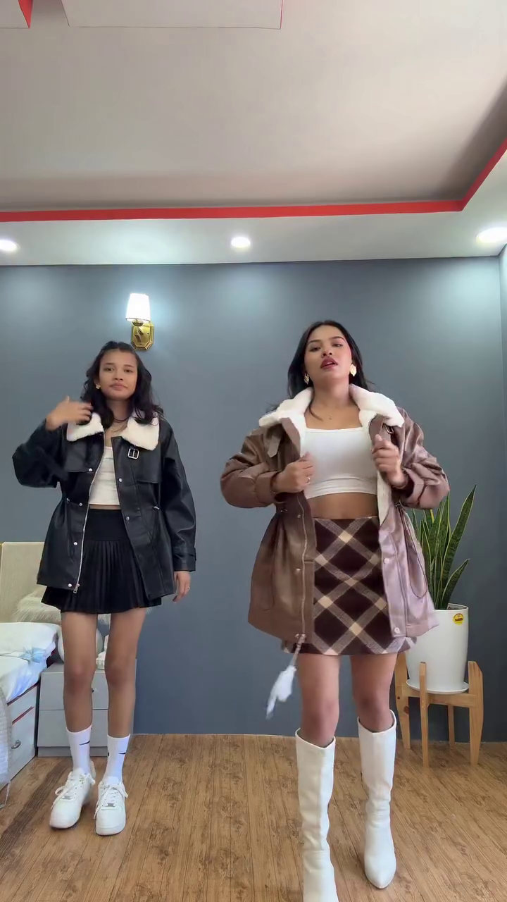 Chic Winter Faux Leather Shearling Jacket 🧥 | Cozy Street Style Vibes ❄️ - Image 2