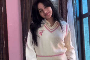 ⭐ “Korean Cute Aesthetic Winter Sweater for Girls | Soft Knit | Bow Detail | Premium Warm Wear | Sizes XXS–XXL”