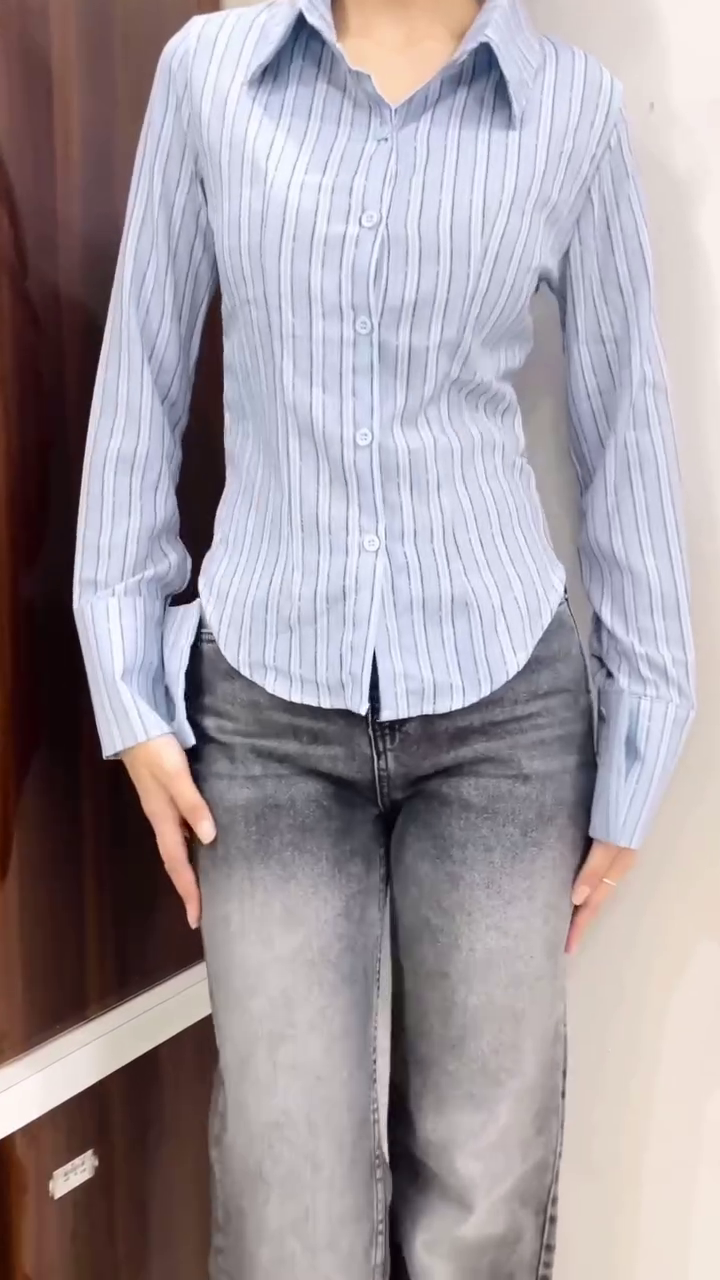 Premium Lace-Up Back Shaping Shirts for Women – Trendy Fit, Elegant Style - Image 6