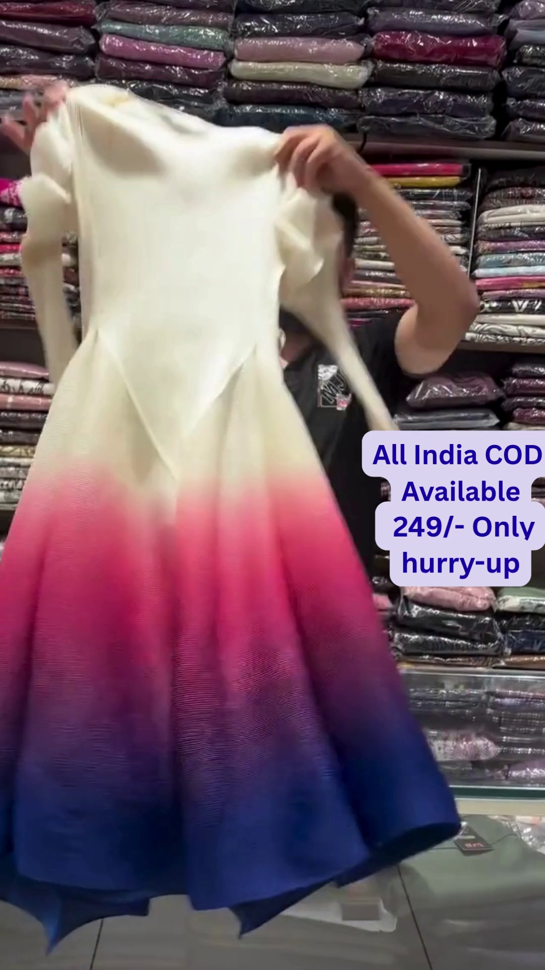 ✨ Elegant Ombre Fit & Flare Dress – Where Grace Meets Glamour! 💃💫 - Image 6