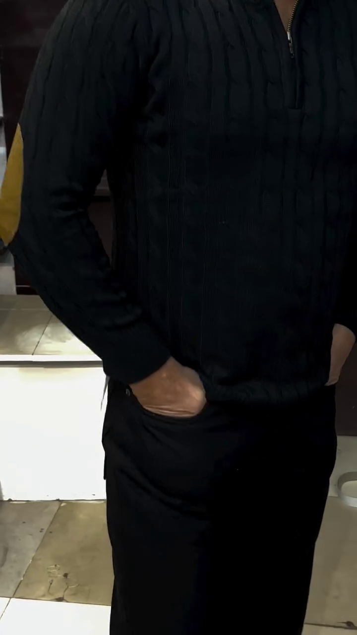 Premium Men’s Winter Half-Zip Sweater with Elbow Patch – Luxury Knitwear for Smart Casual Style - Image 2