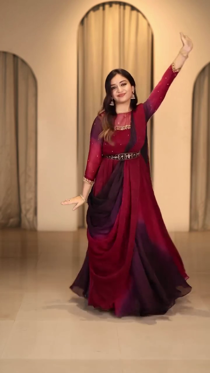 Luxury Festive Women’s Ethnic Collection – Premium Designer Sarees, Gowns & Lehengas ✨ - Image 10