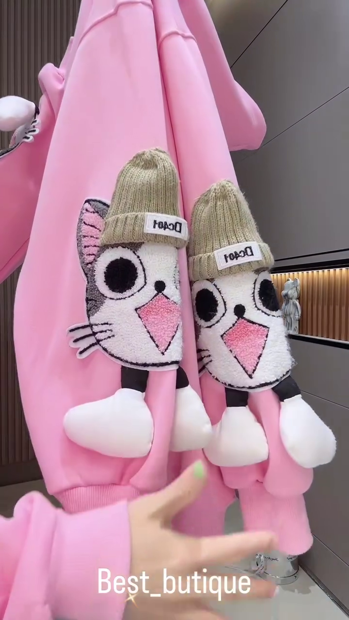 🎀 Cute Plush Kitty Oversized Hoodie for Girls – Winter Cozy Collection 🎀 - Image 5