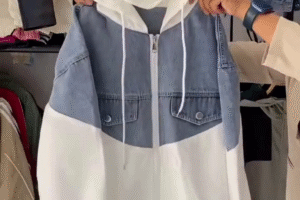 ✨ Dual-Tone Denim Hoodie Jacket | Trendy Winter Wear for Men & Women 😍