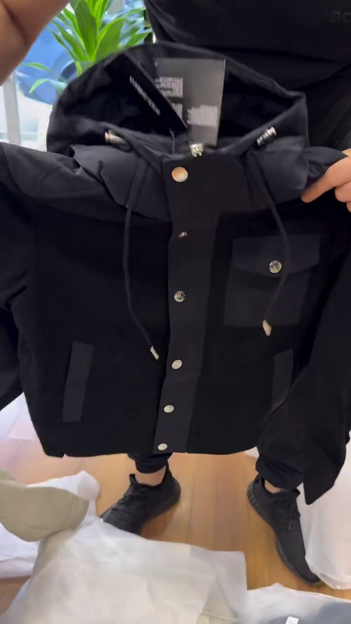 “Premium Korean Puffer Hoodie Jacket | Luxury Winter Streetwear | Ultra Warm Thick Fabric | Unisex | Sizes XXS to XXL 😍🧥”