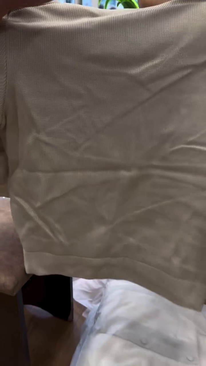 “Premium Korean Puffer Hoodie Jacket | Luxury Winter Streetwear | Ultra Warm Thick Fabric | Unisex | Sizes XXS to XXL 😍🧥” - Image 3