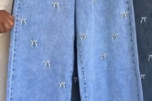 Bow Bliss Wide-Leg Denim Jeans – Cute Details, Everyday Comfort 🎀👖