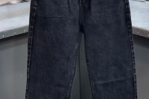 🖤 Classic Wide-Leg Denim Jeans – Timeless Fit, Modern Comfort 🖤