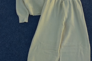 SoftGlow Ribbed Knit Co-Ord Set – Cozy Elegance for Everyday Comfort 🌼✨