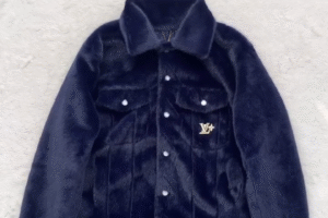 🖤 Luxury Plush Fur Jacket – Premium Winter Statement Wear 🖤