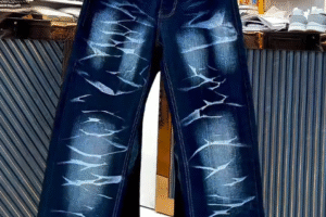 Effortless Street Style: Blue Denim Baggy Jeans with Light Wash Streaks 👖💙