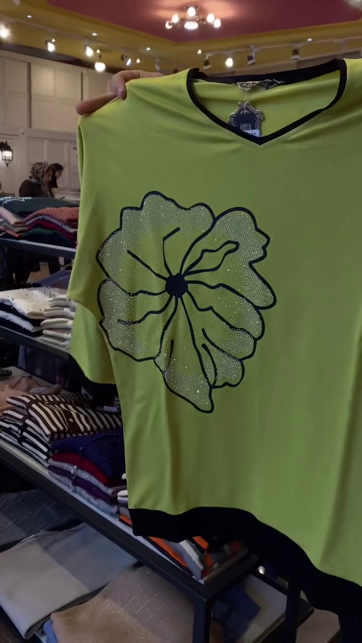 Chic & Effortless – Women’s Black T-Shirt with White Floral Print - Image 8