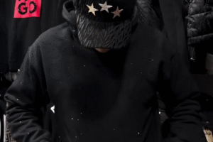 Edgy Sparkle – Black Rhinestone-Embellished Hoodie with Triple Star Cap