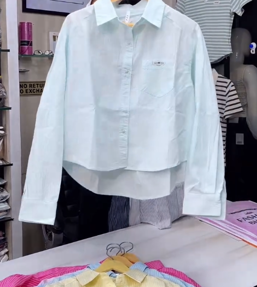 💧 Fresh & Chic: Light Blue Striped Cropped Shirt - Image 6