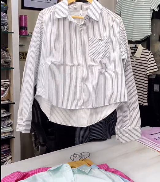 💧 Fresh & Chic: Light Blue Striped Cropped Shirt - Image 5