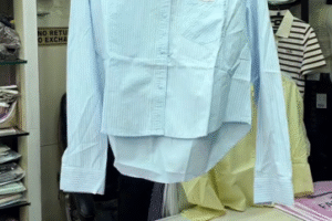 💧 Fresh & Chic: Light Blue Striped Cropped Shirt