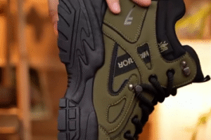🌿 Men’s Green High-Top Hiking Shoes – Rugged, Stylish & Adventure-Ready 🌿