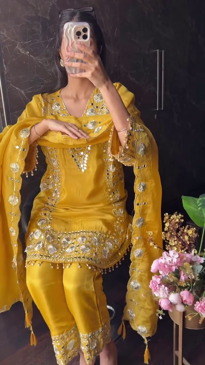 💛 Yellow Gotta Mirror Premium Crepe Tissue Suit Set – Elegant, Festive & Timeless 💛