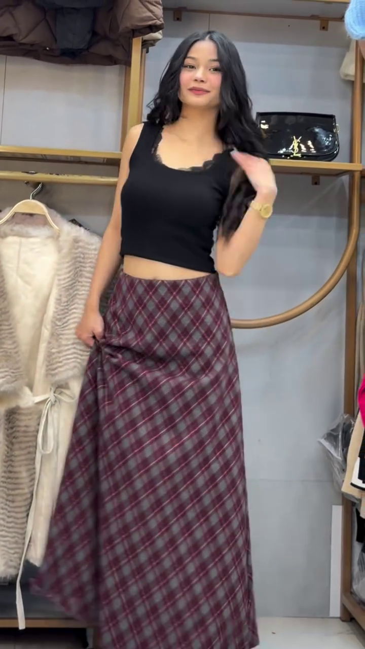 👗 A-Line Skirt – Timeless Elegance with a Flattering Fit ✨