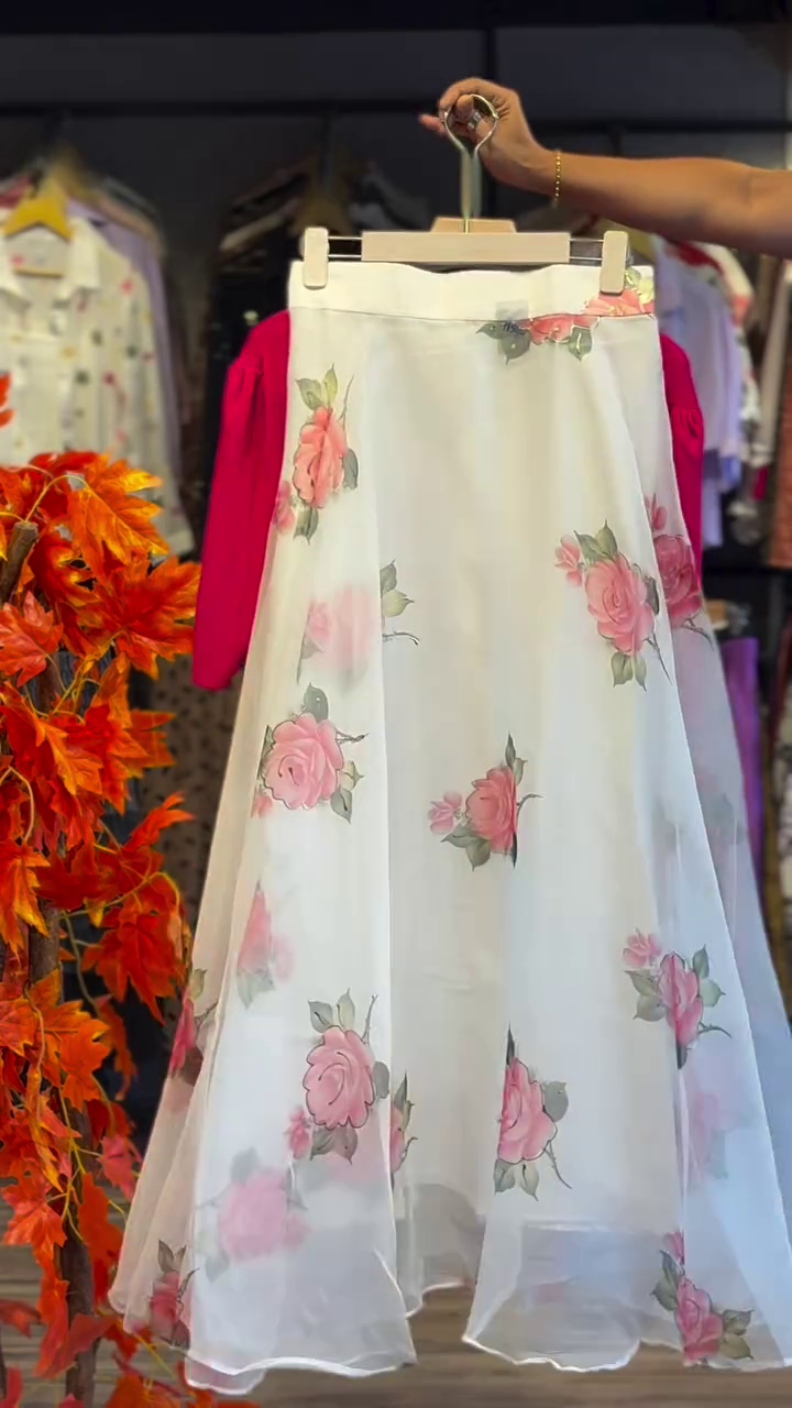 🌸 Elegant & Playful: Pink Organza Top with White Floral Skirt Set 🌸 - Image 2