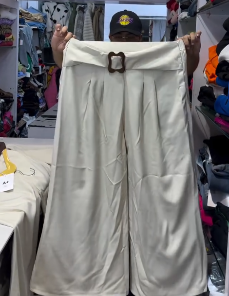 🤍 White Wide-Leg Trousers – Effortless Elegance Meets Modern Comfort ✨