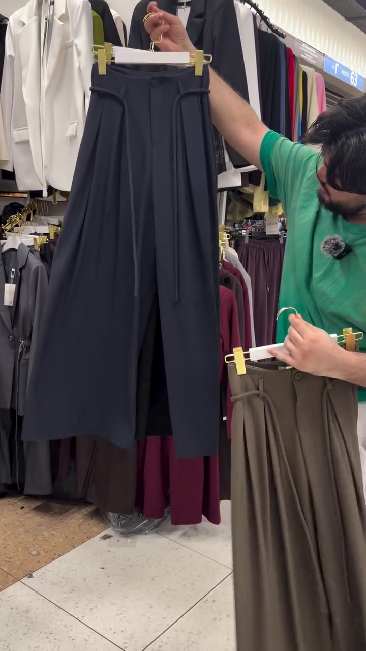 👖 Women’s Pleated Wide-Leg Trousers – Elegant Comfort with Modern Sophistication ✨ - Image 2