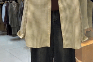 🤎 Beige Check Plaid Button-Up Shirt with Jeans – A Classic Casual Look 👖