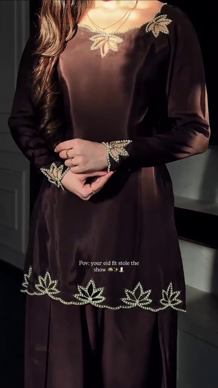 Elegant Luxury 3-Piece Suit Set with Silver Leaf Embroidery by ISRL ENTERPRISE - Image 7