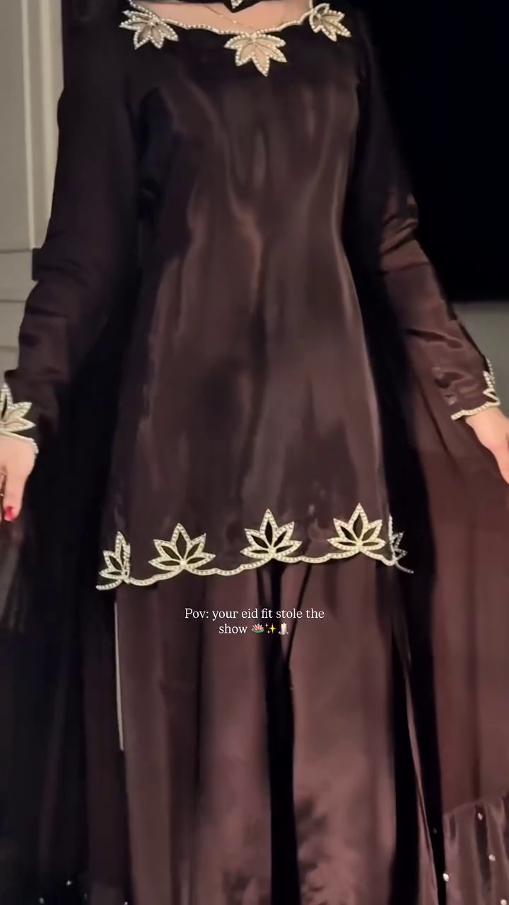 Elegant Luxury 3-Piece Suit Set with Silver Leaf Embroidery by ISRL ENTERPRISE - Image 4