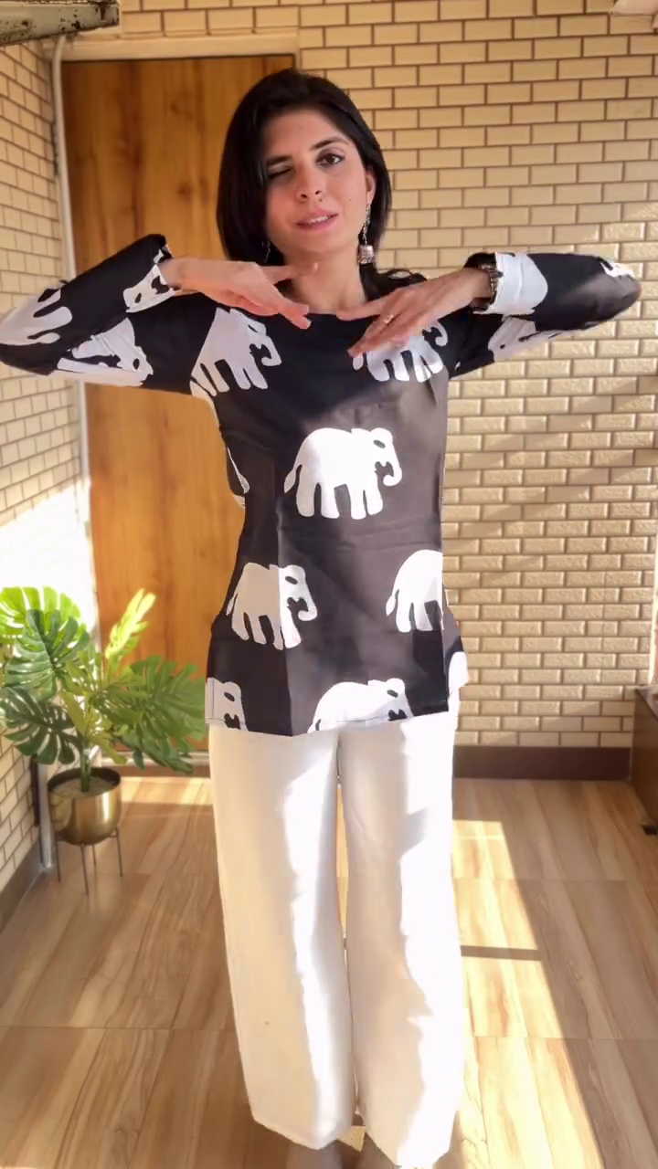 Chic White Tunic Top with Vibrant Handcrafted Embroidery – Effortless Style Meets Artistic Flair - Image 3