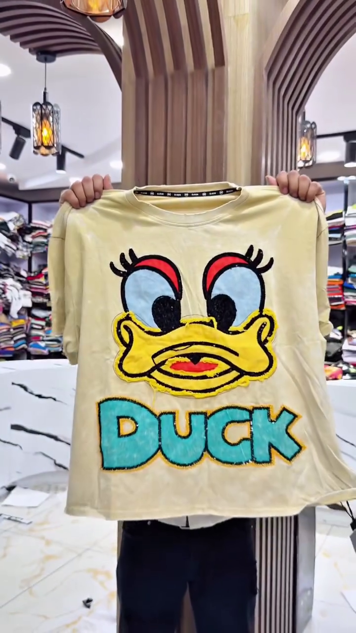 Pop Culture Vibes: Bold Cartoon Tee with Street Style Edge - Image 7