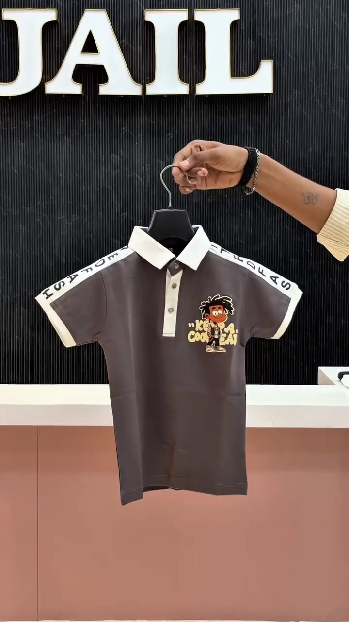 🤍👕 Minimal Polo, Maximum Versatility - Image 5