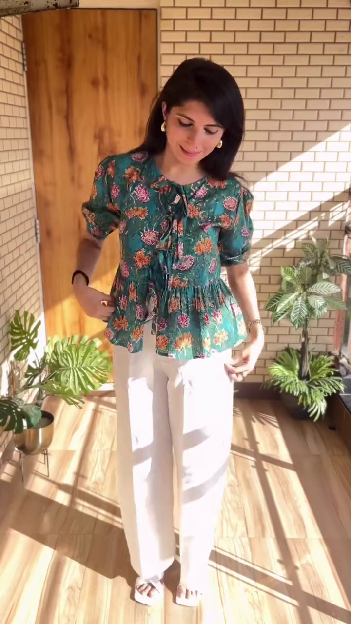 🌿 Effortless Botanical Chic: Statement Green Printed Shirt - Image 3