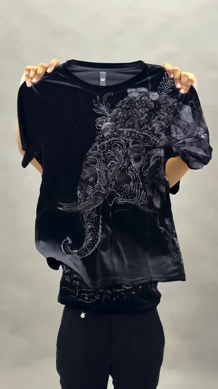 🖤 Crystal Eagle Graphic Tee – Bold Statement Streetwear - Image 4