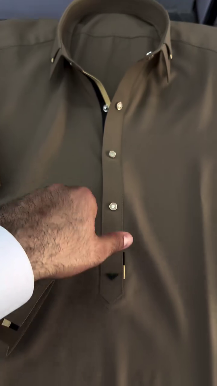 Premium Brown Men's Thobe – Modern Elegance with Timeless Comfort - Image 3